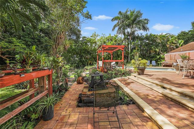 9700 NW 28th Street, Cooper City, FL 33024