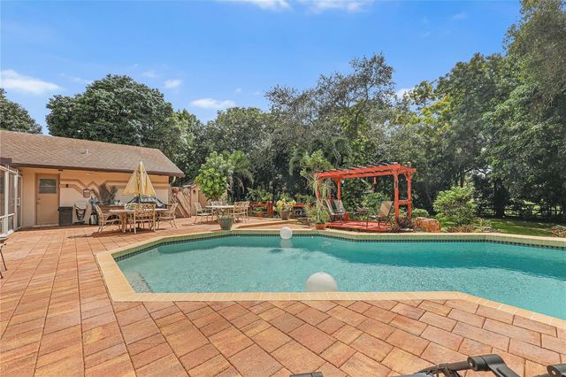 9700 NW 28th Street, Cooper City, FL 33024