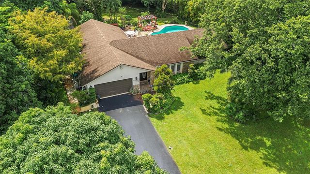 9700 NW 28th Street, Cooper City, FL 33024