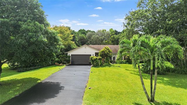 9700 NW 28th Street, Cooper City, FL 33024