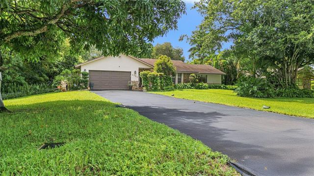 9700 NW 28th Street, Cooper City, FL 33024