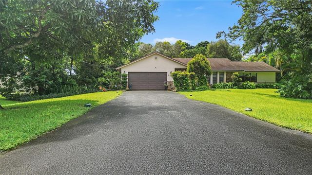 9700 NW 28th Street, Cooper City, FL 33024