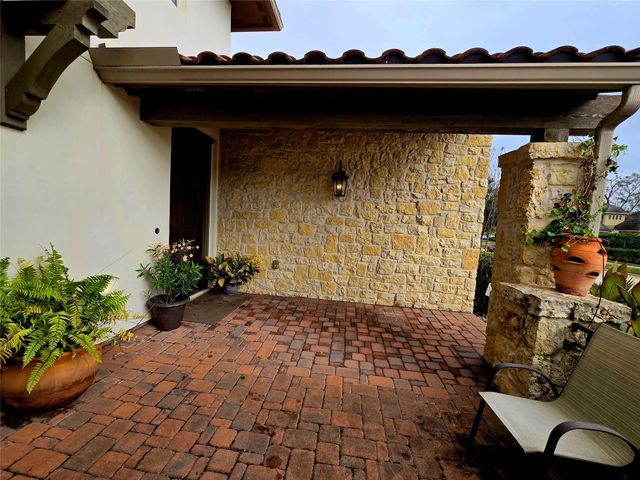 4922 Summer Manor Lane, Sugar Land, TX 77479
