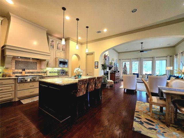 4922 Summer Manor Lane, Sugar Land, TX 77479