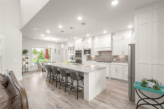 1420 Montieri Drive, Centerton, AR 72719