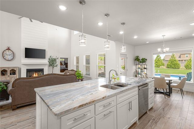 1420 Montieri Drive, Centerton, AR 72719