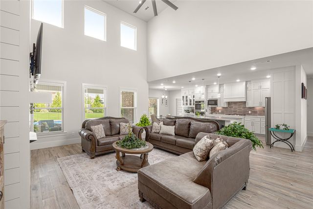 1420 Montieri Drive, Centerton, AR 72719
