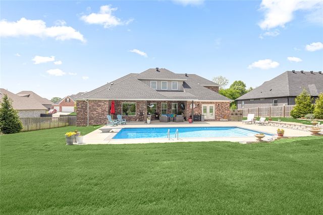 1420 Montieri Drive, Centerton, AR 72719