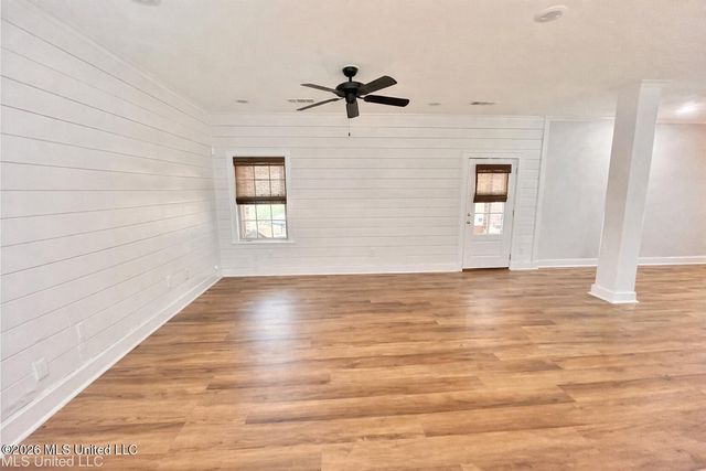 26 Price Lp, Holly Springs, MS 38635