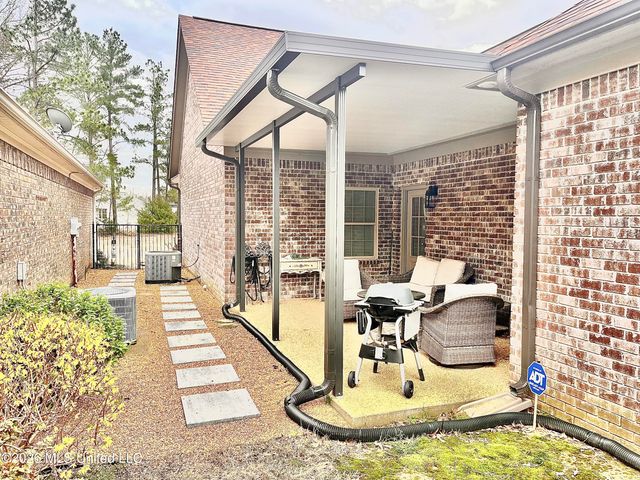 26 Price Lp, Holly Springs, MS 38635