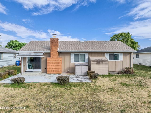 11 San Salvador Street, Toms River, NJ 08757