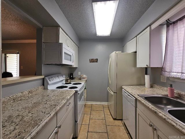 101 Pine Forest Drive, Maumelle, AR 72113