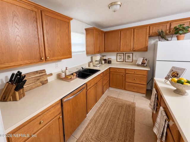 8903 WASHINGTON Avenue, Jacksonville, FL 32208