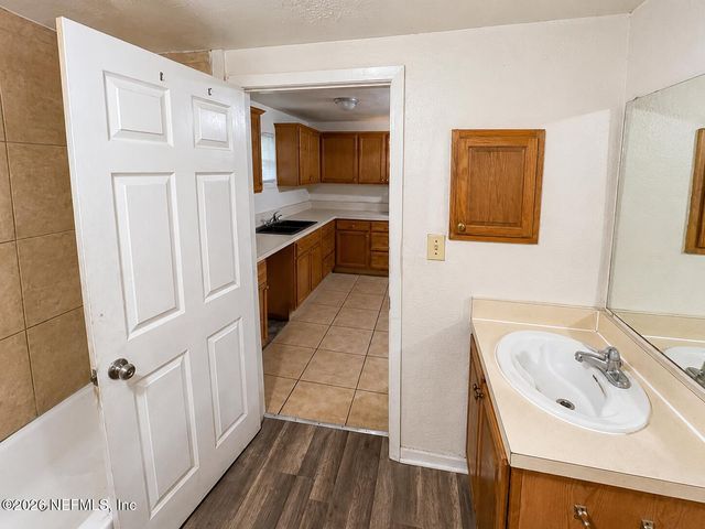 8903 WASHINGTON Avenue, Jacksonville, FL 32208