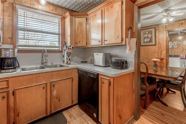 868 Rex Bailey Road, Groveton, TX 75845