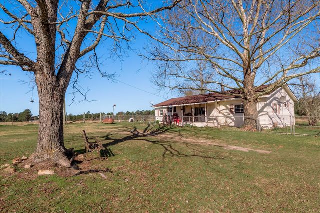 868 Rex Bailey Road, Groveton, TX 75845