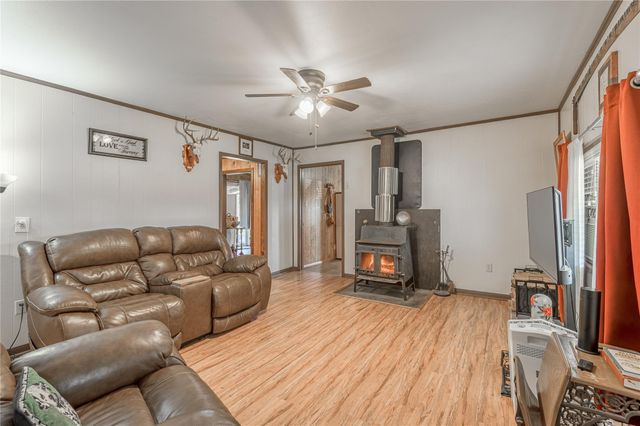 868 Rex Bailey Road, Groveton, TX 75845