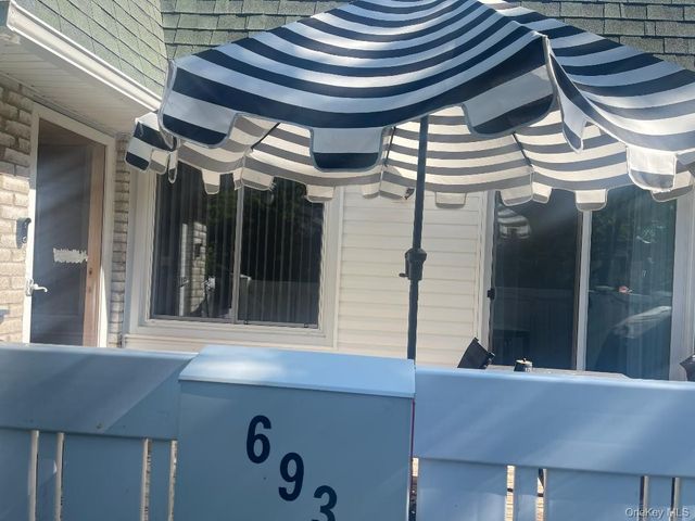 693 Blue Ridge, Patchogue, NY 11763