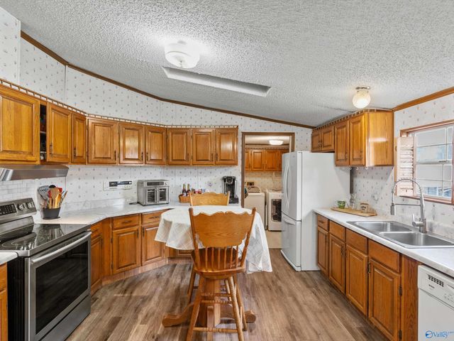 13398 Carter Road, Athens, AL 35611