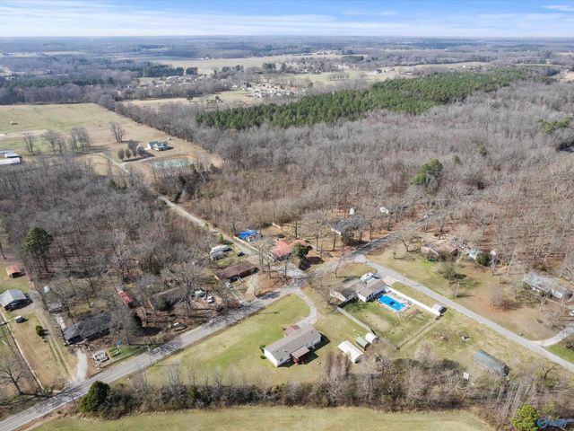 13398 Carter Road, Athens, AL 35611