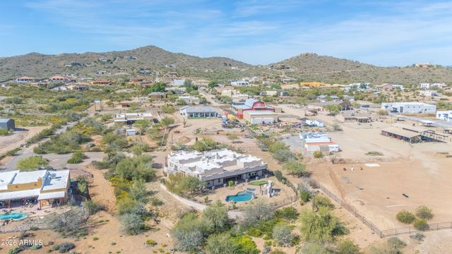 33207 N 12TH Street, Phoenix, AZ 85085