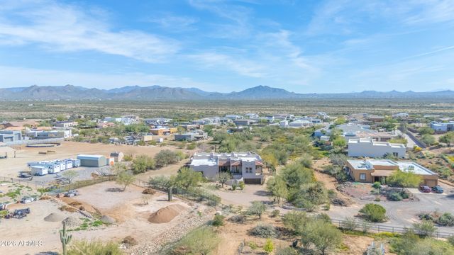 33207 N 12TH Street, Phoenix, AZ 85085