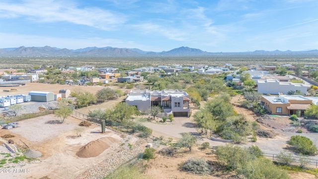 33207 N 12TH Street, Phoenix, AZ 85085