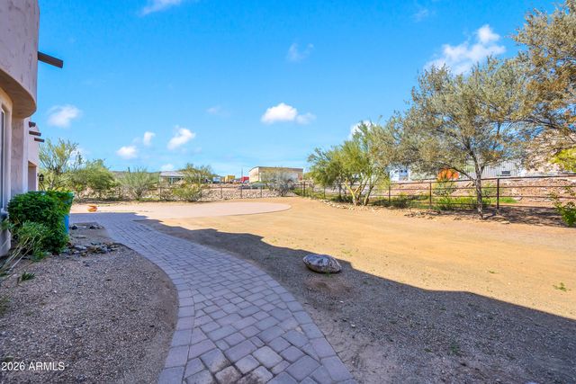 33207 N 12TH Street, Phoenix, AZ 85085