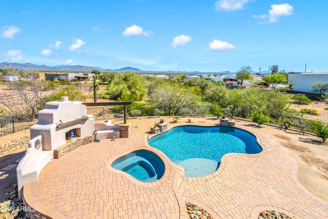 33207 N 12TH Street, Phoenix, AZ 85085