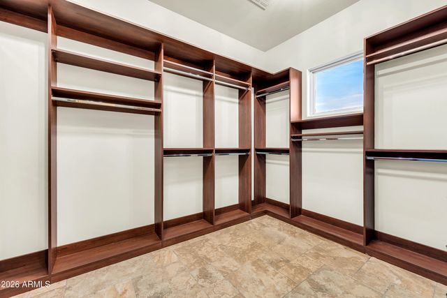 33207 N 12TH Street, Phoenix, AZ 85085