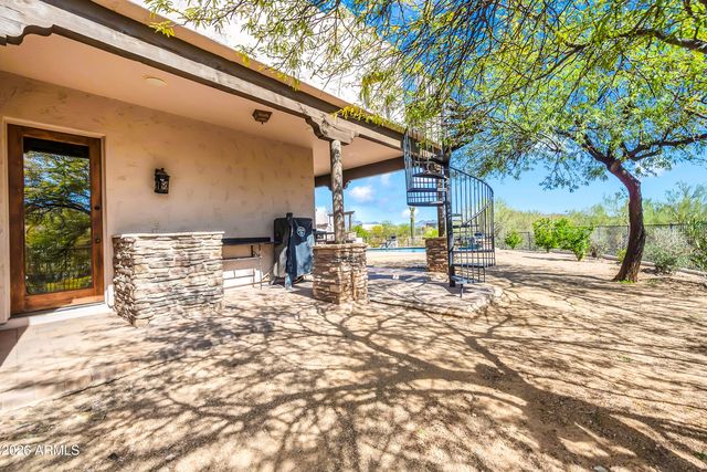 33207 N 12TH Street, Phoenix, AZ 85085