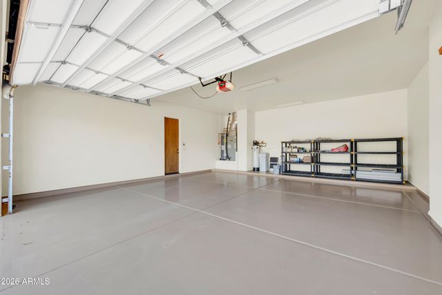 33207 N 12TH Street, Phoenix, AZ 85085