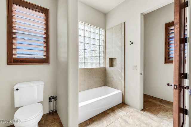 33207 N 12TH Street, Phoenix, AZ 85085