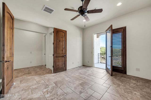 33207 N 12TH Street, Phoenix, AZ 85085