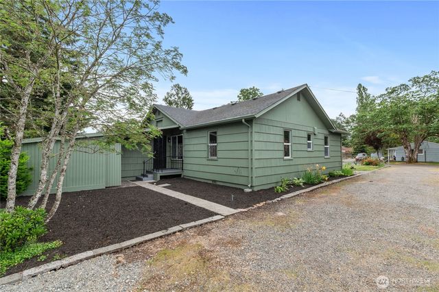 6411 Lake Grove Street SW, Lakewood, WA 98499
