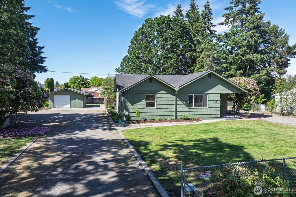 6411 Lake Grove Street SW, Lakewood, WA 98499