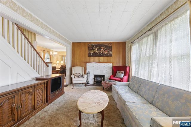 485 River Road, New Milford, NJ 07646
