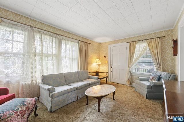 485 River Road, New Milford, NJ 07646
