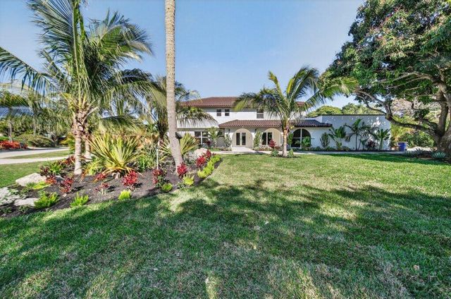 37 E High Point Road, Sewalls Point, FL 34996