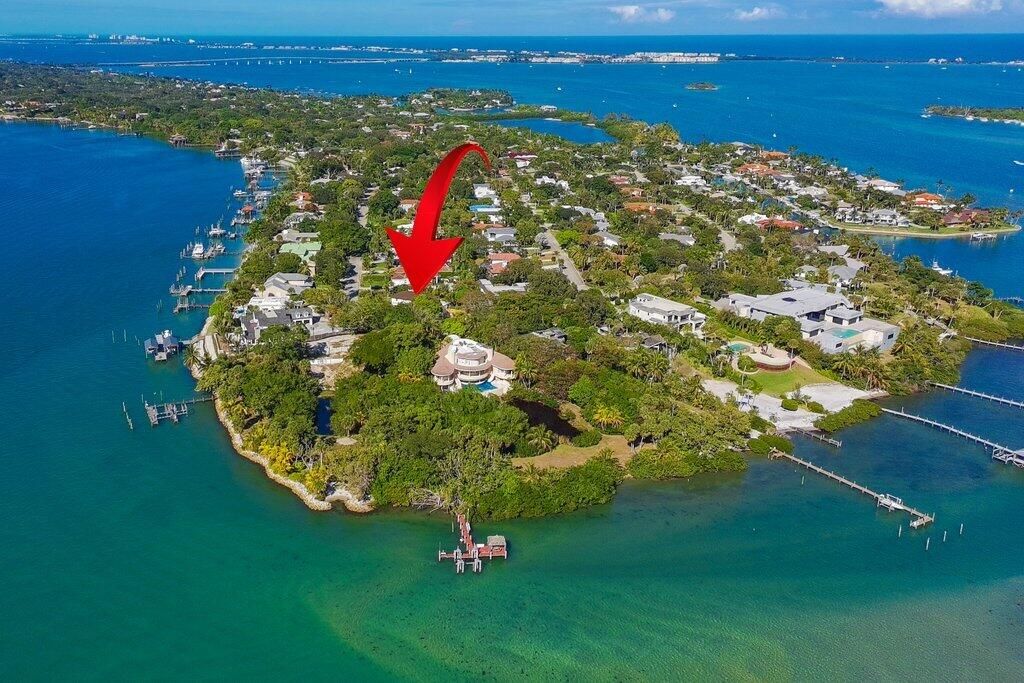 37 E High Point Road, Sewalls Point, FL 34996