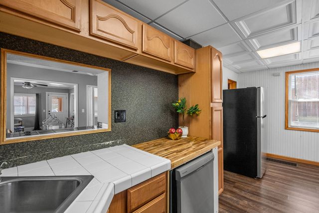 526 31st Street, Rock Island, IL 61201