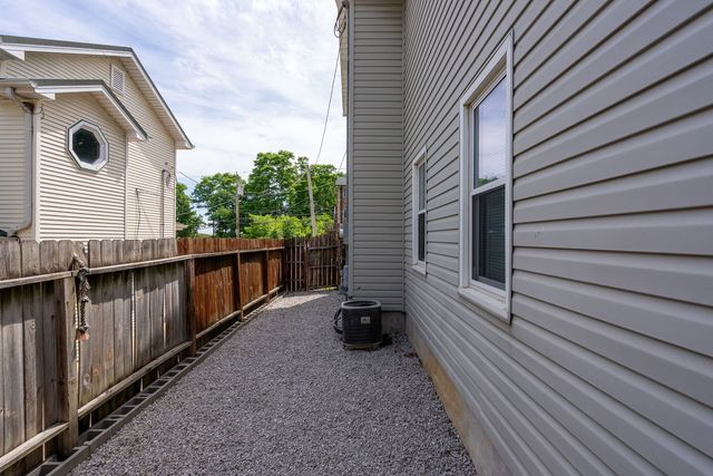 526 31st Street, Rock Island, IL 61201