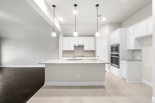 203 Old Settlers Trail, Waxahachie, TX 75167