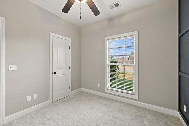 1734 Bear Paw Lane, Murfreesboro, TN 37130