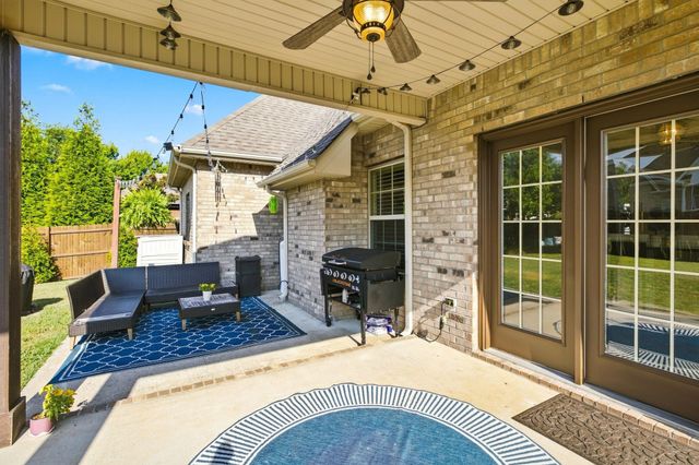 1734 Bear Paw Lane, Murfreesboro, TN 37130