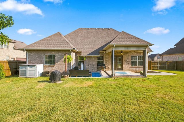 1734 Bear Paw Lane, Murfreesboro, TN 37130