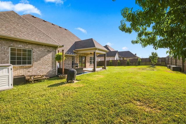 1734 Bear Paw Lane, Murfreesboro, TN 37130
