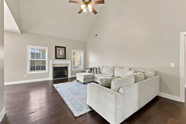 1734 Bear Paw Lane, Murfreesboro, TN 37130