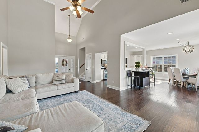 1734 Bear Paw Lane, Murfreesboro, TN 37130