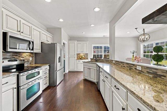 1734 Bear Paw Lane, Murfreesboro, TN 37130